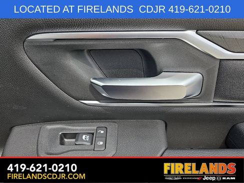 New 2026 RAM 1500 4x4 Crew Cab image 28