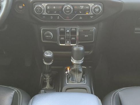 Certified 2021 Jeep Gladiator Overland w/ Popular Equipment Package image 17