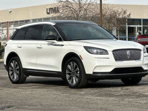 Used 2022 Lincoln Corsair Reserve w/ Equipment Group 201A image 9