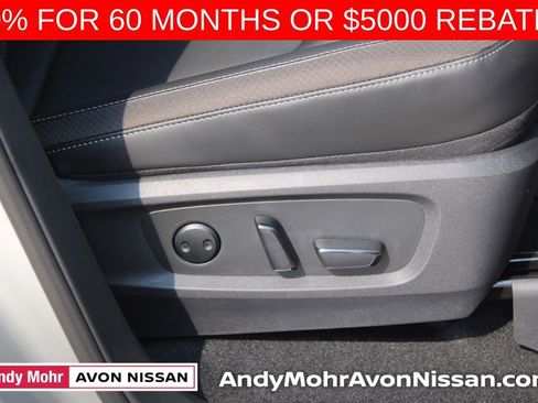 New 2025 Nissan Pathfinder SL image 15