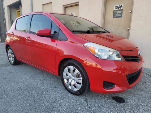 Used 2013 Toyota Yaris LE FWD image 5