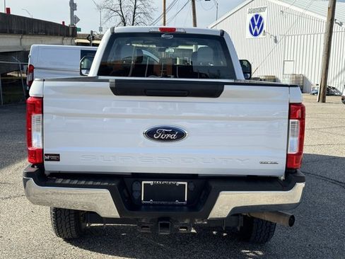 Used 2017 Ford F250 XL w/ Power Equipment Group image 4