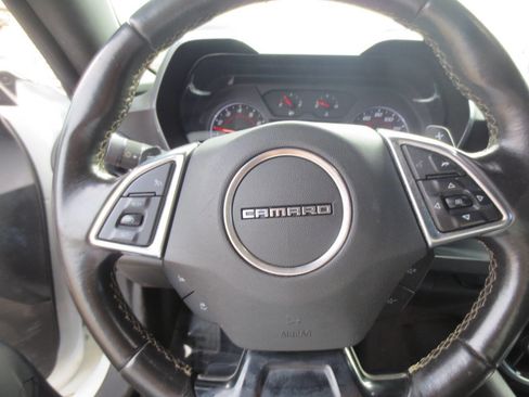Used 2018 Chevrolet Camaro LT image 7