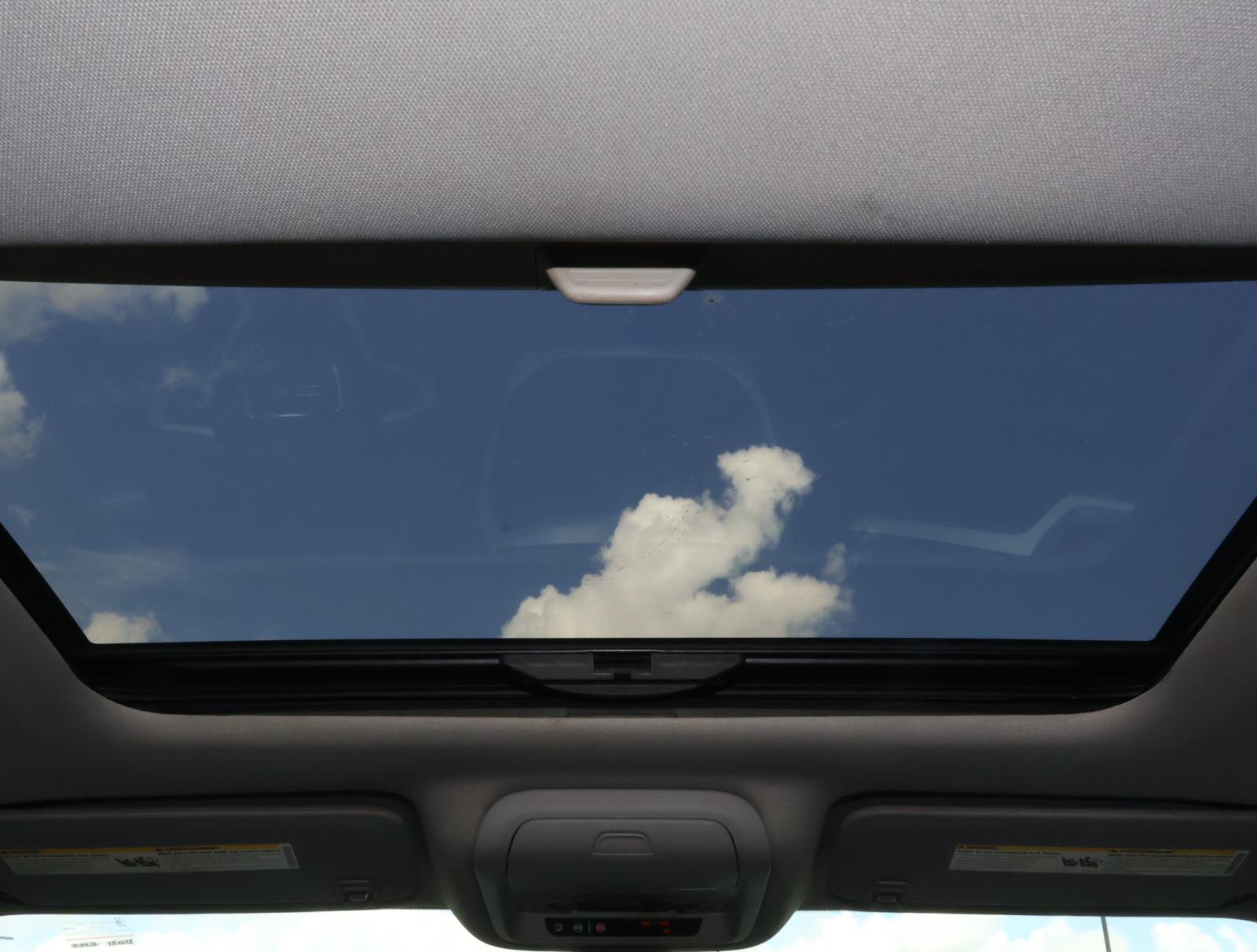 Used 2018 GMC Acadia SLT FWD image 12