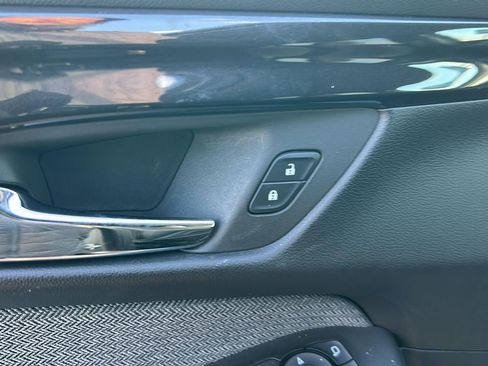 Used 2025 Chevrolet TrailBlazer LT w/ Driver Confidence Package image 20