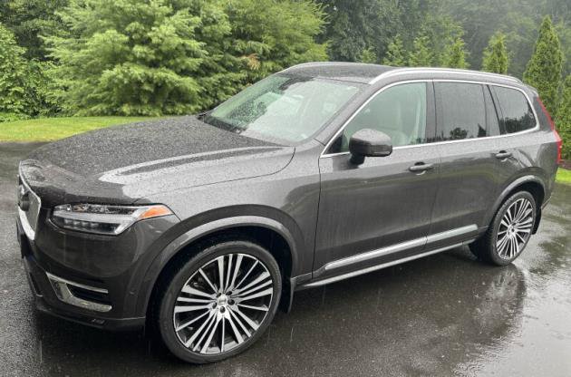 Used 2023 Volvo XC90 B5 Plus w/ Protection Package AWD/4WD image 2