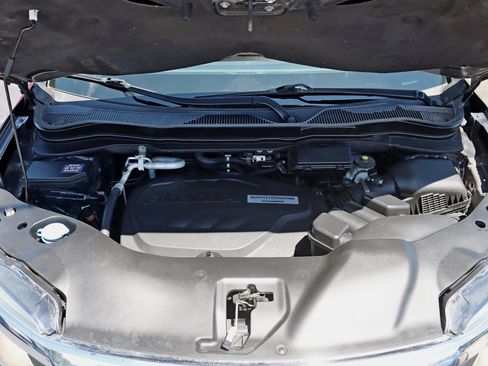 Used 2017 Honda Pilot Touring image 42