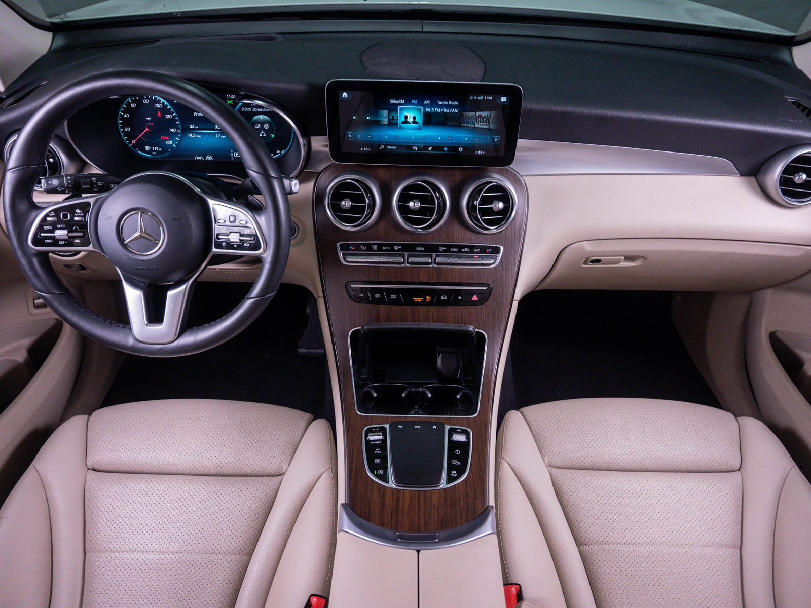 Used 2022 Mercedes-Benz GLC 300 4MATIC image 16