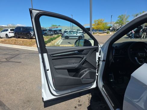 Used 2023 Audi SQ5 Premium Plus w/ Premium Plus Package image 9