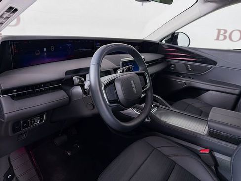 New 2026 Lincoln Nautilus Reserve w/ Jet Appearance Package AWD/4WD image 10