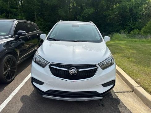 Used 2017 Buick Encore Preferred FWD image 2