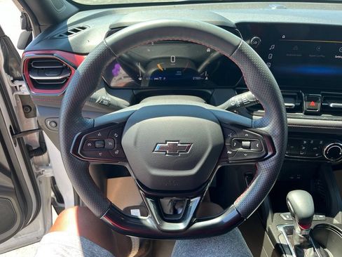 Certified 2025 Chevrolet TrailBlazer RS w/ LPO, Trailering Package AWD/4WD image 13