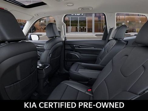 Certified 2025 Kia Telluride S FWD image 18