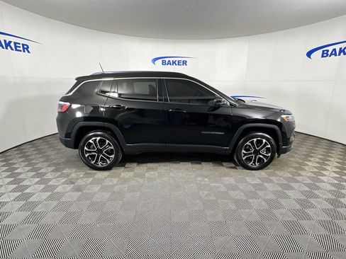 Used 2023 Jeep Compass Limited AWD/4WD image 10