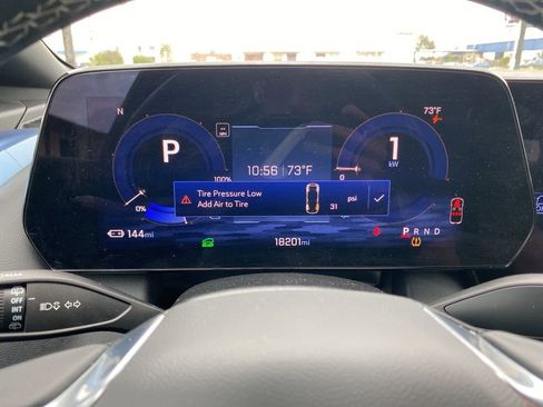 Used 2024 Chevrolet Equinox EV LT image 22