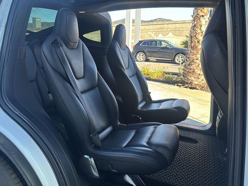 Used 2020 Tesla Model X Long Range image 14
