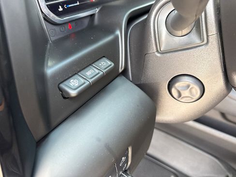 Used 2025 GMC Sierra 1500 AT4 w/ AT4 Premium Package AWD/4WD image 40