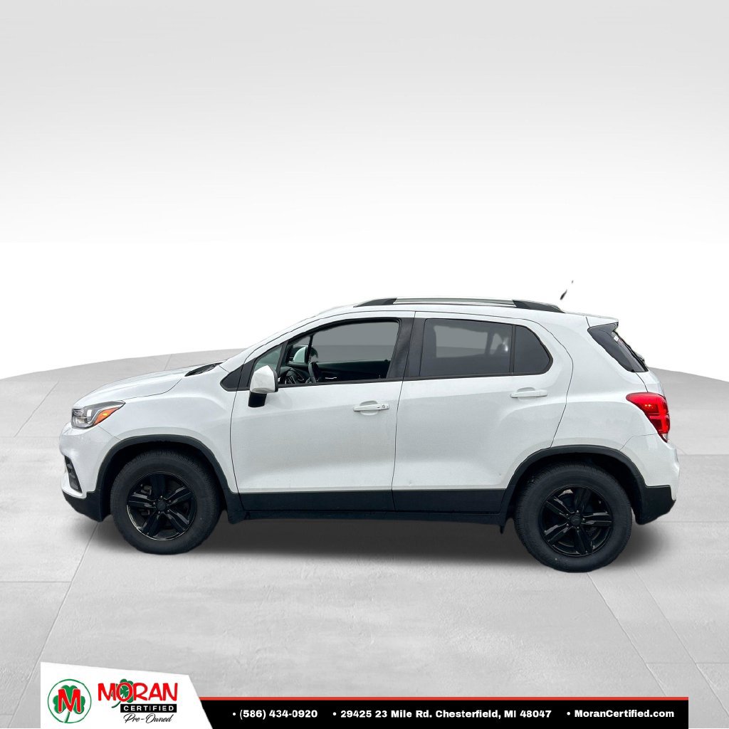 Used 2021 Chevrolet Trax LT w/ Driver Confidence Package FWD image 2
