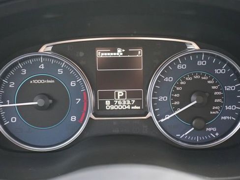 Used 2017 Subaru Crosstrek 2.0i Limited image 9