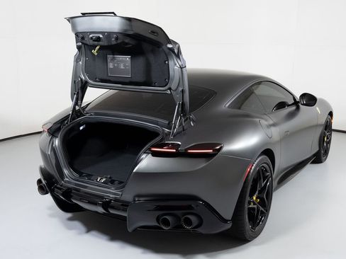 Used 2024 Ferrari Roma image 16