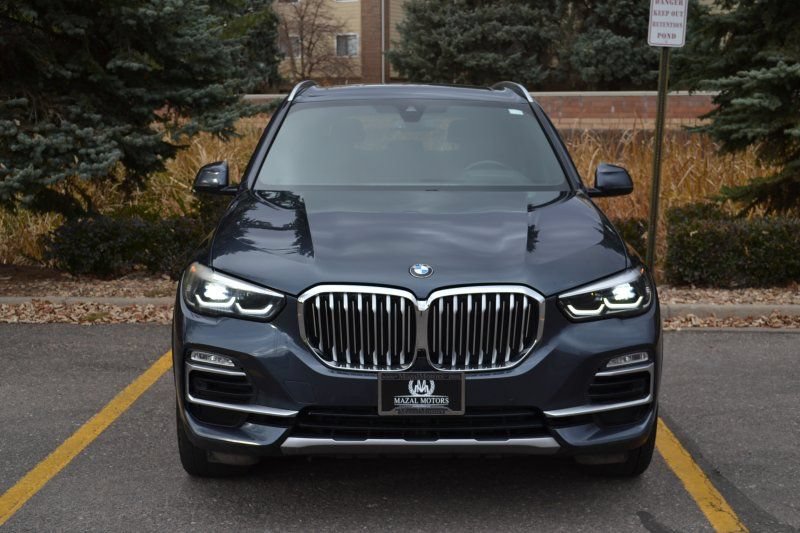 Used 2019 BMW X5 xDrive40i w/ Convenience Package AWD/4WD image 4