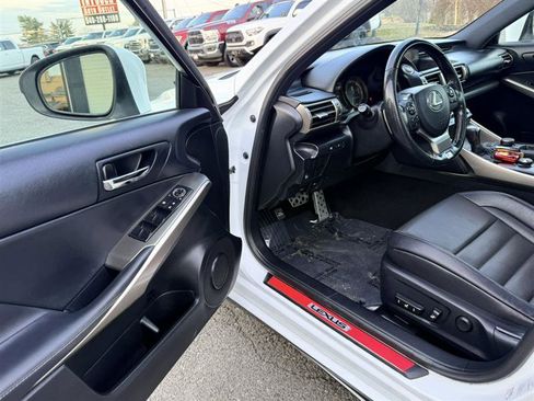 Used 2016 Lexus IS 200t w/ F Sport Package RWD image 26