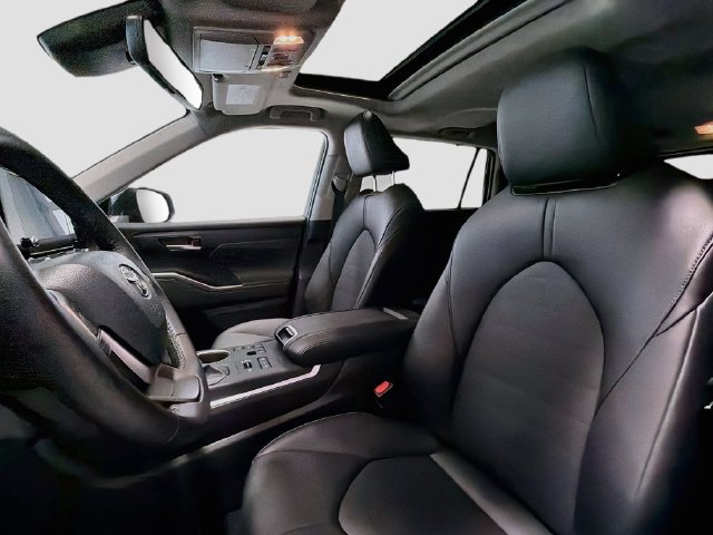 Certified 2026 Toyota Highlander XLE AWD/4WD image 20