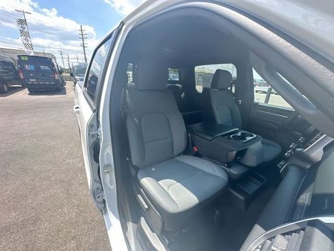 Used 2022 RAM 1500 Big Horn AWD/4WD image 26