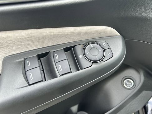 New 2025 Buick Envista Avenir image 25