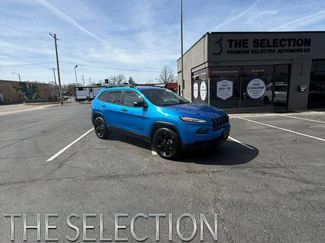 Used 2017 Jeep Cherokee Sport video 1