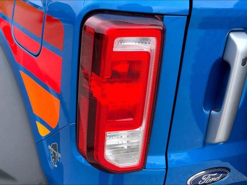 Certified 2025 Ford Bronco Big Bend w/ Black Diamond Package image 27