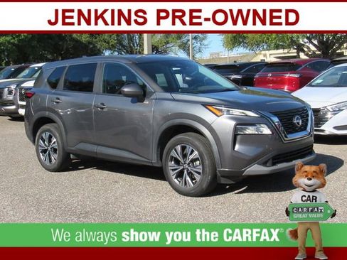 Used 2023 Nissan Rogue SV image 1