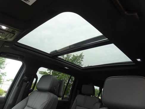 Used 2023 Chevrolet Suburban RST w/ Sport Performance Package AWD/4WD image 14