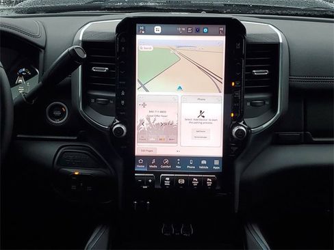 Used 2025 RAM 3500 Laramie image 29