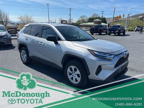 Used 2024 Toyota RAV4 LE image 5