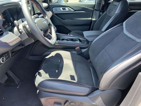 Certified 2025 Ford Explorer ST RWD image 15