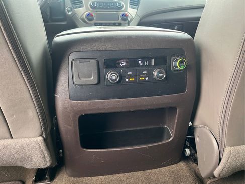Used 2018 GMC Yukon Denali image 21