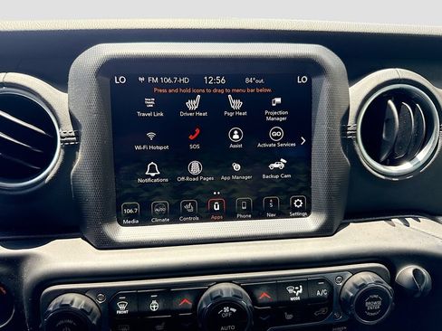 Used 2022 Jeep Wrangler Unlimited Sahara w/ Cold Weather Group AWD/4WD image 17