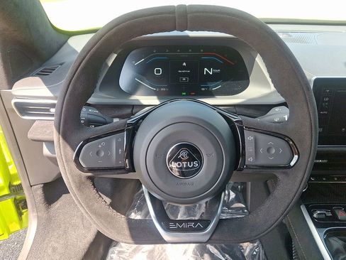 Used 2025 Lotus Emira RWD image 19