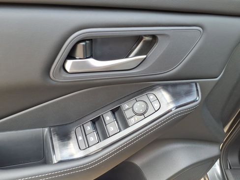 New 2026 Nissan Rogue SV image 11