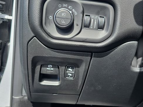 New 2026 RAM 1500 4x4 Crew Cab image 20