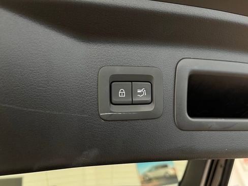 Certified 2025 MAZDA CX-70 3.3 Turbo S w/ Premium Package image 33