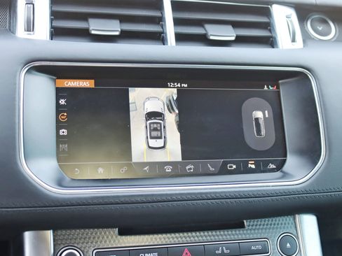 Used 2017 Land Rover Range Rover Sport HSE Dynamic image 24