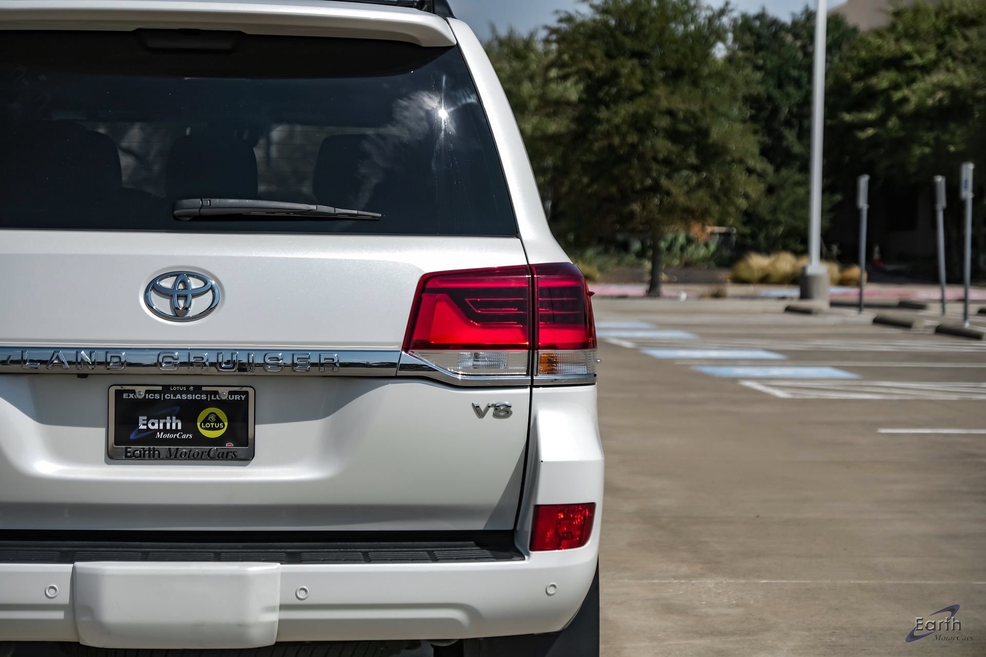 Used 2020 Toyota Land Cruiser AWD/4WD image 14