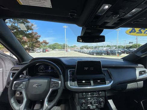 Used 2024 Chevrolet Tahoe Z71 w/ Luxury Package AWD/4WD image 11