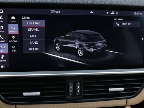 Used 2020 Porsche Cayenne image 26