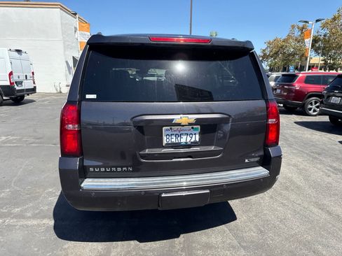 Used 2017 Chevrolet Suburban Premier RWD image 13
