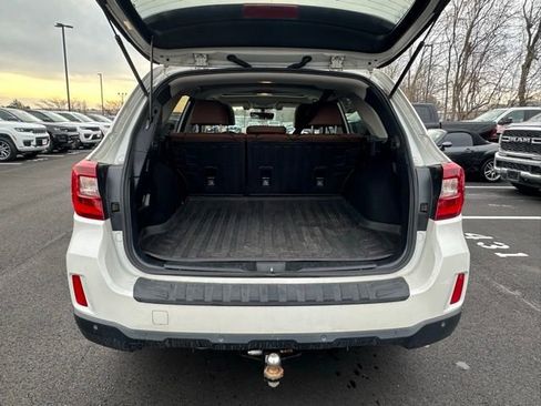 Used 2017 Subaru Outback 2.5i Touring w/ Popular Package #5A image 14