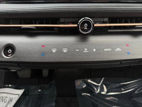 Certified 2024 Nissan Ariya FWD image 27
