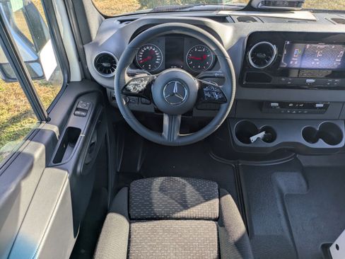 New 2026 Mercedes-Benz Sprinter 2500 image 13